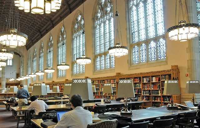 Минюст США обвинил Йельский университет в расовой дискриминации белых студентов и азиатов