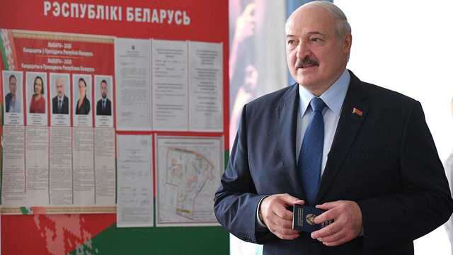 Лукашенко отказался от диалога с оппозицией через зарубежных посредников