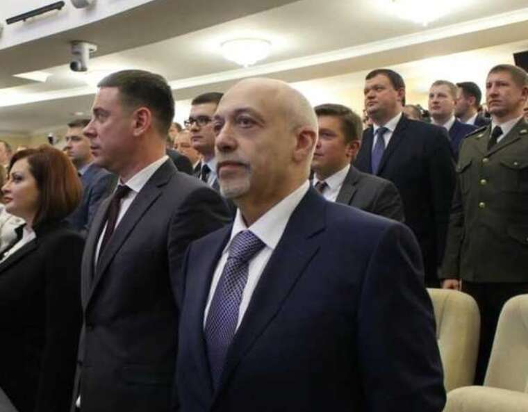 На фото в центре - Александр Григорьевич Рувин, директор Киевского научно-исследовательского института судебных экспертиз (КНИИСЭ)