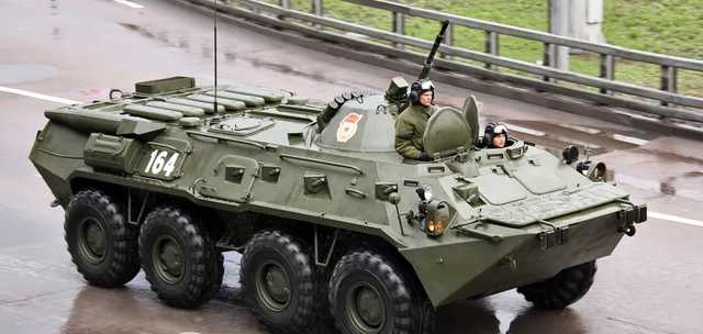 В Беларуси заметили колонну военной техники: ехала со стороны России