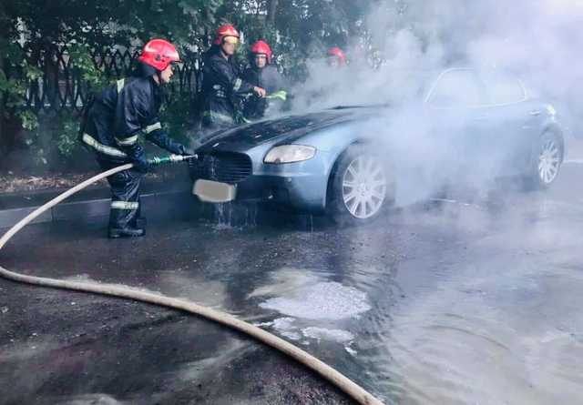 Во Львове загорелся элитный Maserati