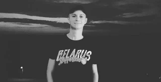 Пытался от кого-то убежать: Родные погибшего в Минске парня отрицают версию милиции