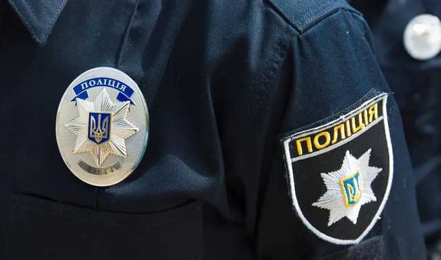 В Киеве мужчина открыл стрельбу по авто полиции