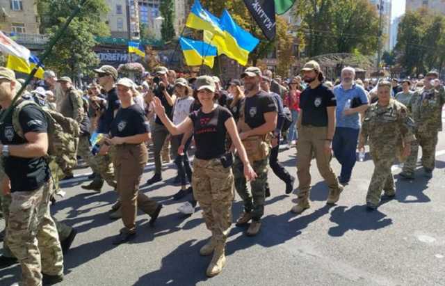 Генерал Забродський і Ярош очолять “коробку” на марші захисників України 24 серпня