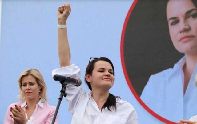 Тихановська не вважає себе обраною президенткою і поки не повернеться до Білорусі