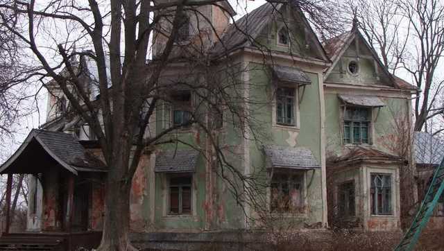 Заброшенный дом под Киевом оказался известным имением