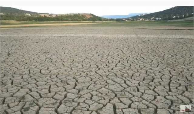 Симферопольское водохранилище пустеет на глазах: В Крыму введен график водоснабжения