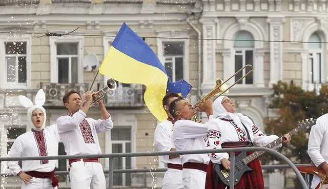 День Независимости превратили в корпоратив