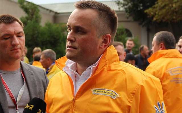 Экс-глава САП Холодницкий начал работать в Украинской ассоциации футбола