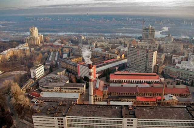 Коммунизм не победил. Кому досталась «золотая» земля легендарного киевского завода «Арсенал»