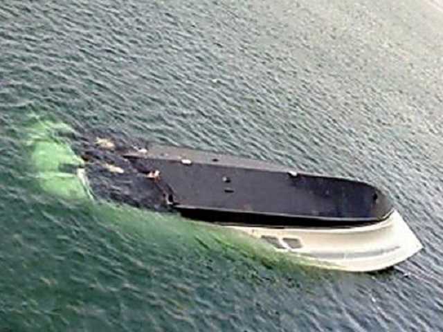 Затянуло под баржу: стали известны подробности трагедии с рыбаками на Днепре