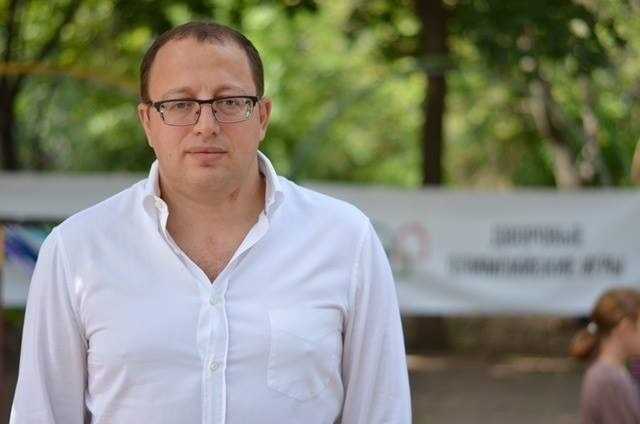 Главный схемщик Днепра Геннадий Гуфман потратил на празднование дня рождения 3,5 миллиона