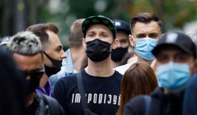 В Украине почти 2100 новых заболевших коронавирусом за сутки