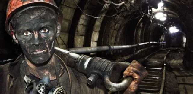 Дискотека на костях. О дне шахтера в Донецке