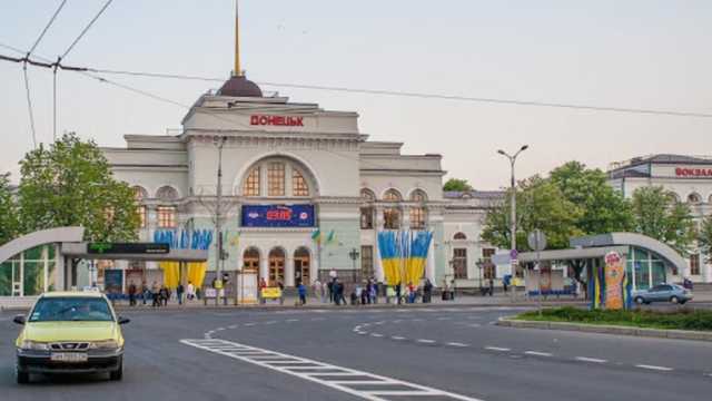 «Слава украинскому Донецку!»: Порошенко поздравил Донецк с Днем города