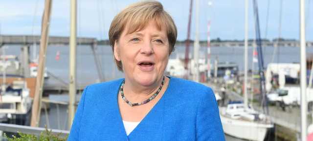 Меркель заявила, что "Северный поток-2" будет достроен