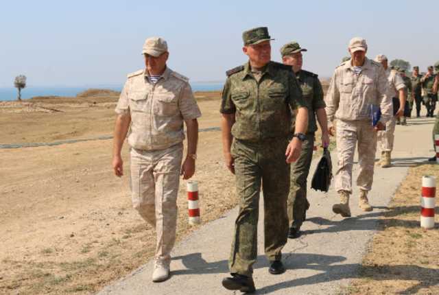 Росія в Криму готується до навчань “Кавказ-2020”: з перевіркою прибув командувач ПВО