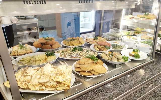 Сколько стоит поесть в столовой Рады: фото с блюдами и ценами