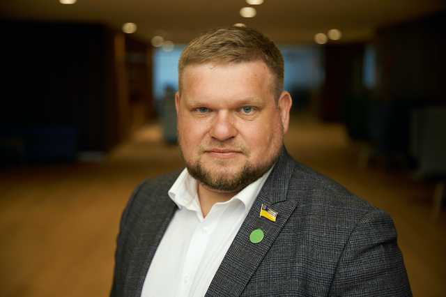 Вибори 2020. Нардеп від “СН” подарував партії півтора мільйона