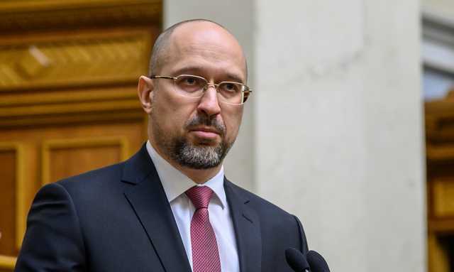 Кабмін збільшить доплати лікарям на 3 тисячі гривень, – Шмигаль