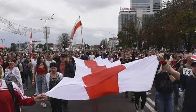 Не захотели "как в Украине", теперь власть пошла в контратаку