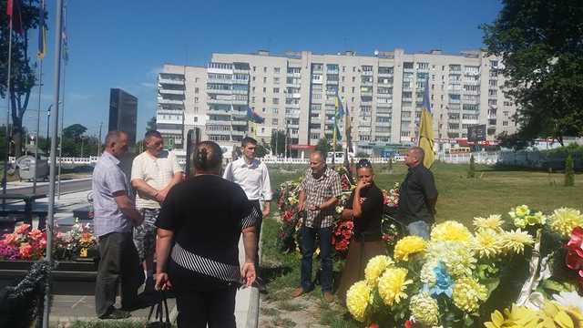 Водій у Житомирі висадив із маршрутки матір загиблого воїна