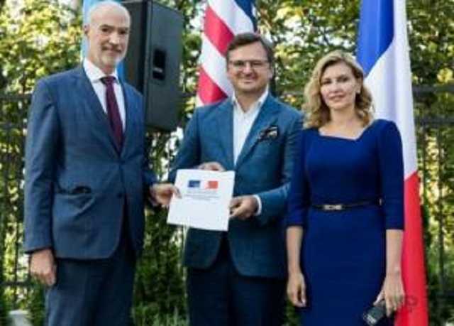 Украина стала участницей Партнерства Биарриц