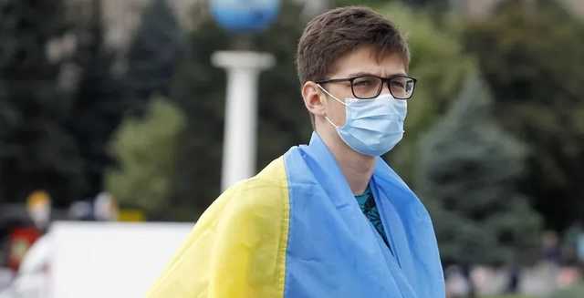 В Украине спрогнозировали рост больных COVID-19