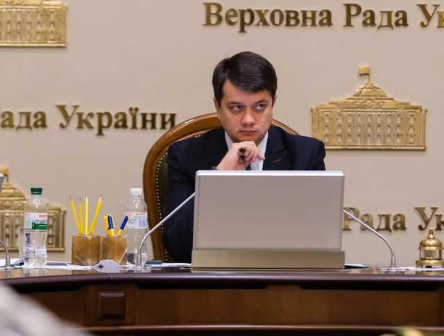 Разумков: Рада не будет пересматривать постановление о местных выборах
