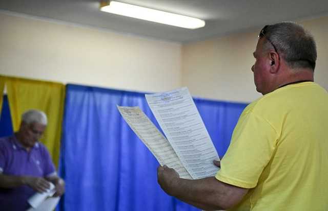 Виктор Небоженко: Партии и кризис Украины