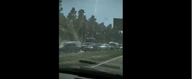 На выезде из Киева образовалась многокилометровая пробка