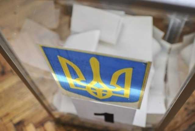 Лише 35% українців знають точну дату майбутніх місцевих виборів, – опитування