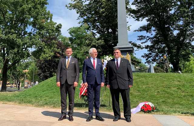 “Люблінський трикутник” назвав пріоритетом боротьбу з гібридними загрозами з РФ