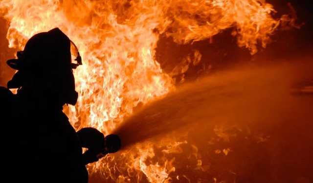 В Киеве вспыхнул пожар в квартире: есть жертва и пострадавший