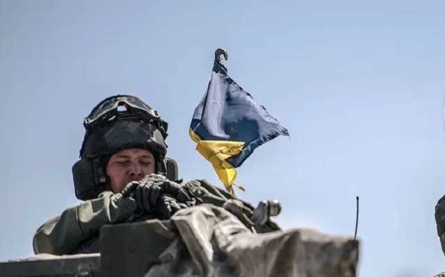 Украинским военным в зоне ООС дополнительно заплатят до 18 тысяч гривен