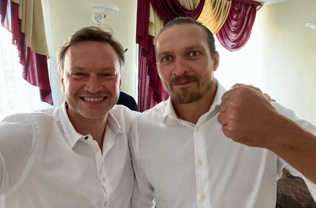 Скандальний Усик вступив до одного з українських університетів