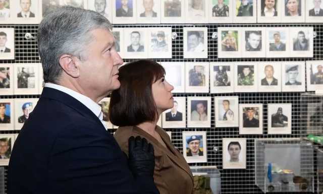 Порошенко вновь призвал присвоить звание Героя Украины Ярославу Журавлю