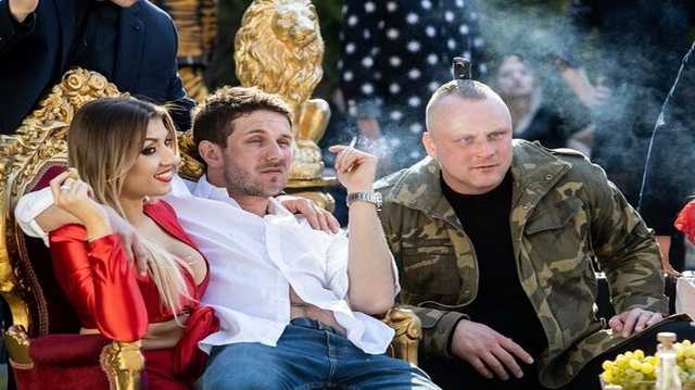 В польском фильме «Петля» украинцы показаны сутенерами, проститутками и взяточниками