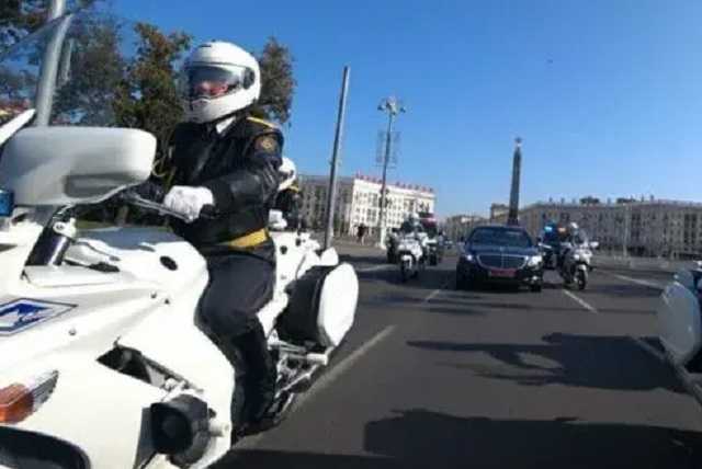 Белорусы нарисовали издевательскую карикатуру о тайной инаугурации Лукашенко