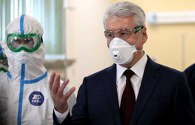 Москва возвращает жесткий карантин для пожилых людей