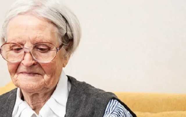 Банковские карты и все переводы украинцев сможет проверить налоговая: предложение "Слуг народа"