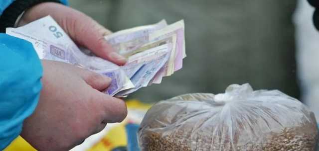 В полиции назвали топ способов подкупа избирателей перед выборами-2020 в Украине