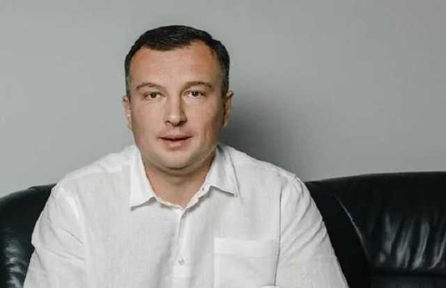 Поляков: в Чернигове "слуга" Семинский умело пробил шины авто