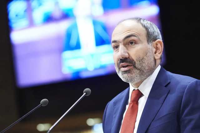 Обуздайте Турцию: Пашинян пожаловался Меркель на вмешательство в карабахский конфликт