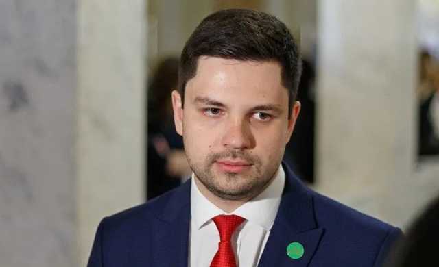 В "Слуге народа" назвали имя вероятного спикера Украины в ТКГ