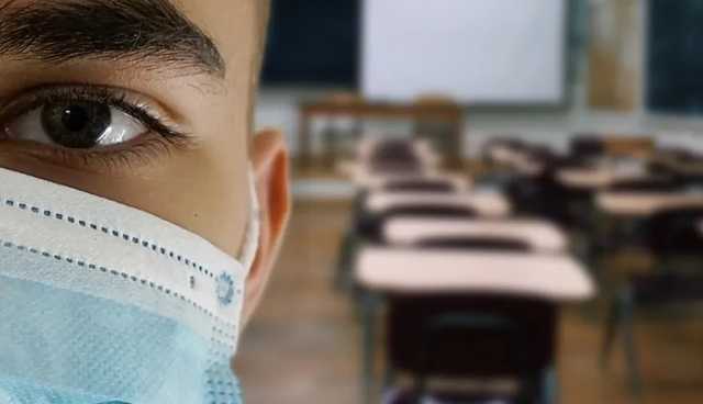 В Киеве коронавирусом заболели 365 школьников и 205 учителей