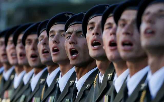 Историки рассказали, откуда пошло приветствие "Слава Украине!"