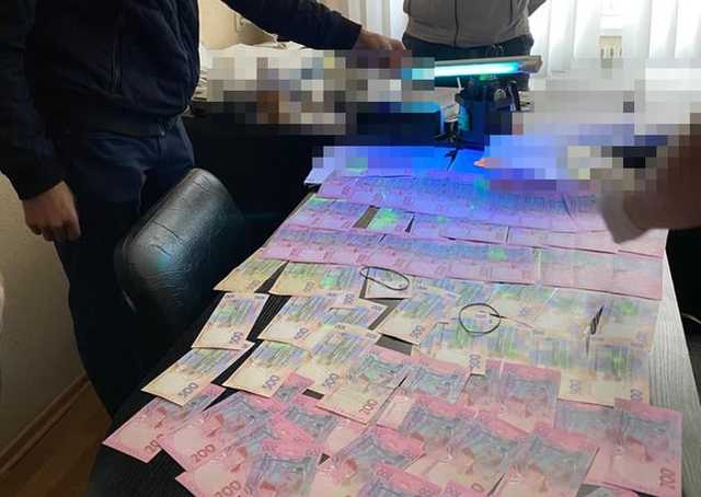 В Харькове проректор университета задержан на взятке 21 тыс. грн