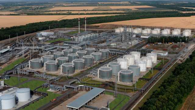 Нафтопереробний завод дружини Медведчука потрапив у 100 найбільших підприємств Росії, ㅡ ЗМІ