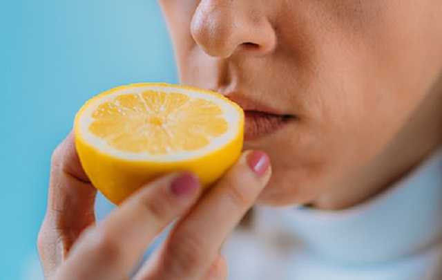 Восемь из десяти человек, потерявших обоняние, заражены COVID-19, – исследование